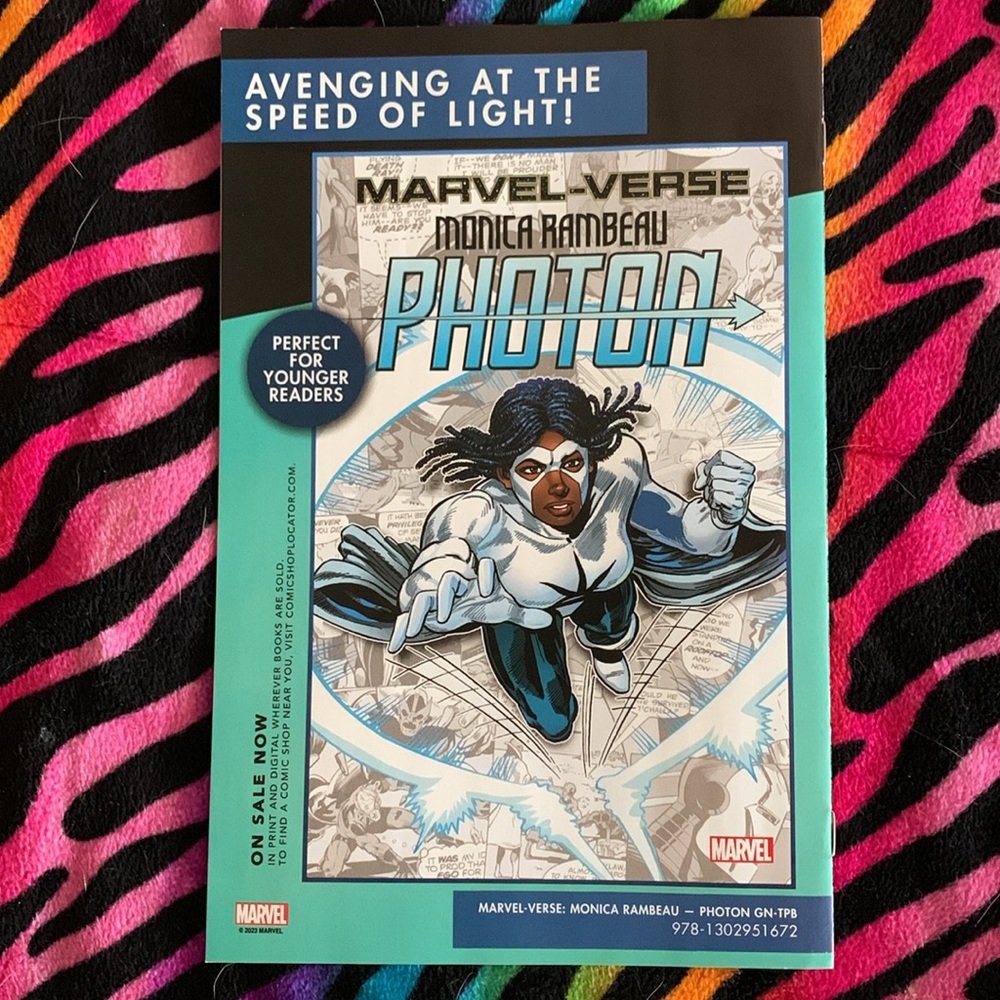 Marvel Avengers 1st edition featuring Captain America and Black Panther - Picture 3 of 3